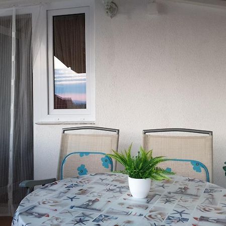 Apartman Dinka Пунат Экстерьер фото